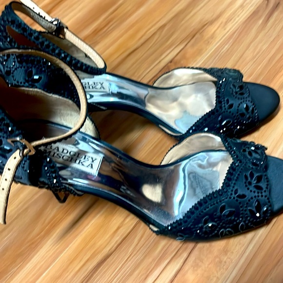 BADGLEY MISCHKA SATIN JEWELED HEEL 7.5 - Picture 3 of 8